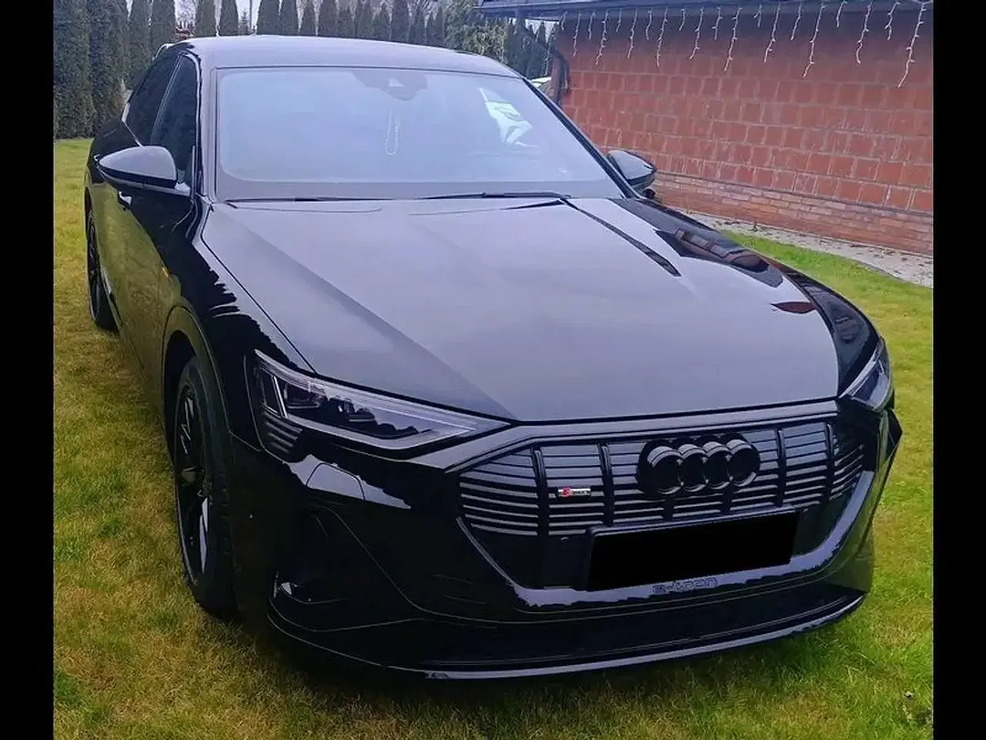 Audi e-tron - Thumbnail 6