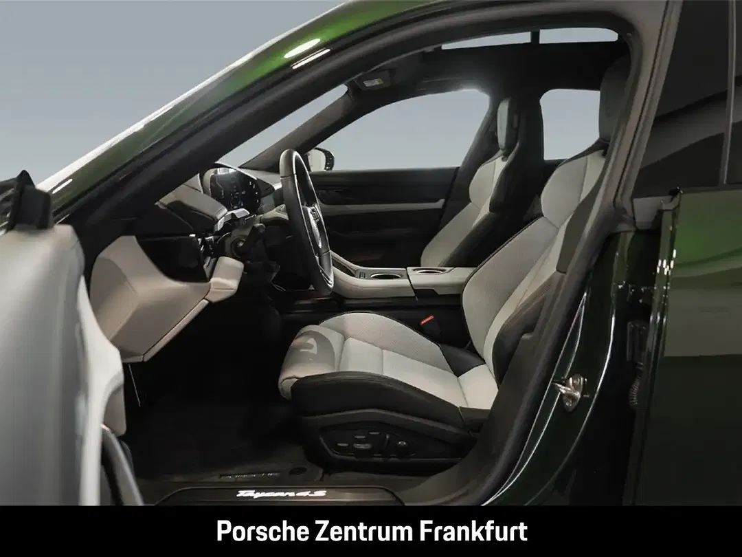 Porsche Taycan - Thumbnail 11