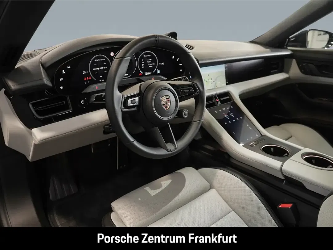 Porsche Taycan - Thumbnail 13