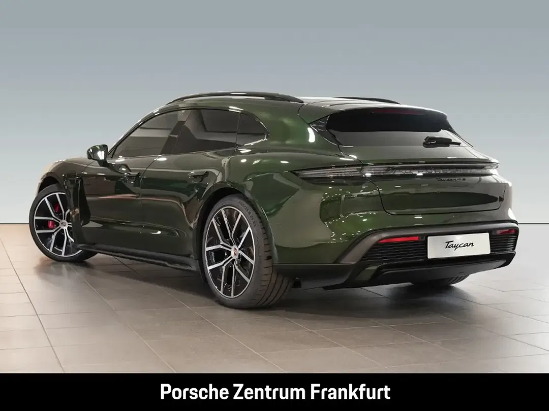 Porsche Taycan - Thumbnail 3