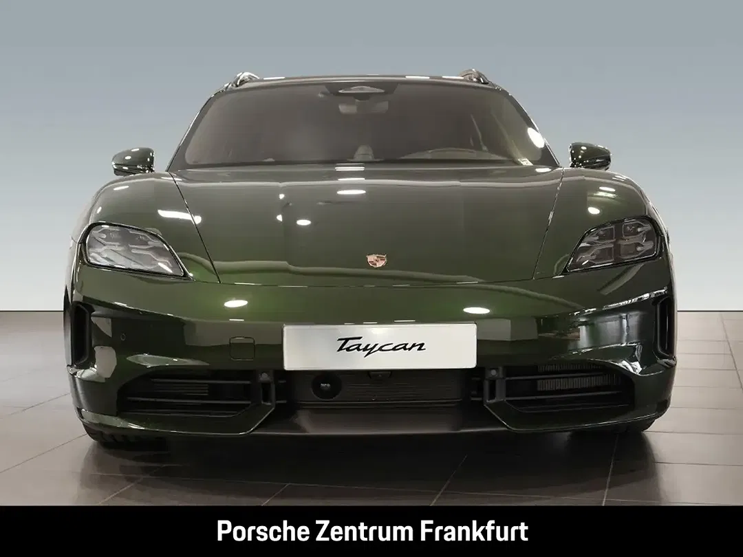 Porsche Taycan - Thumbnail 4