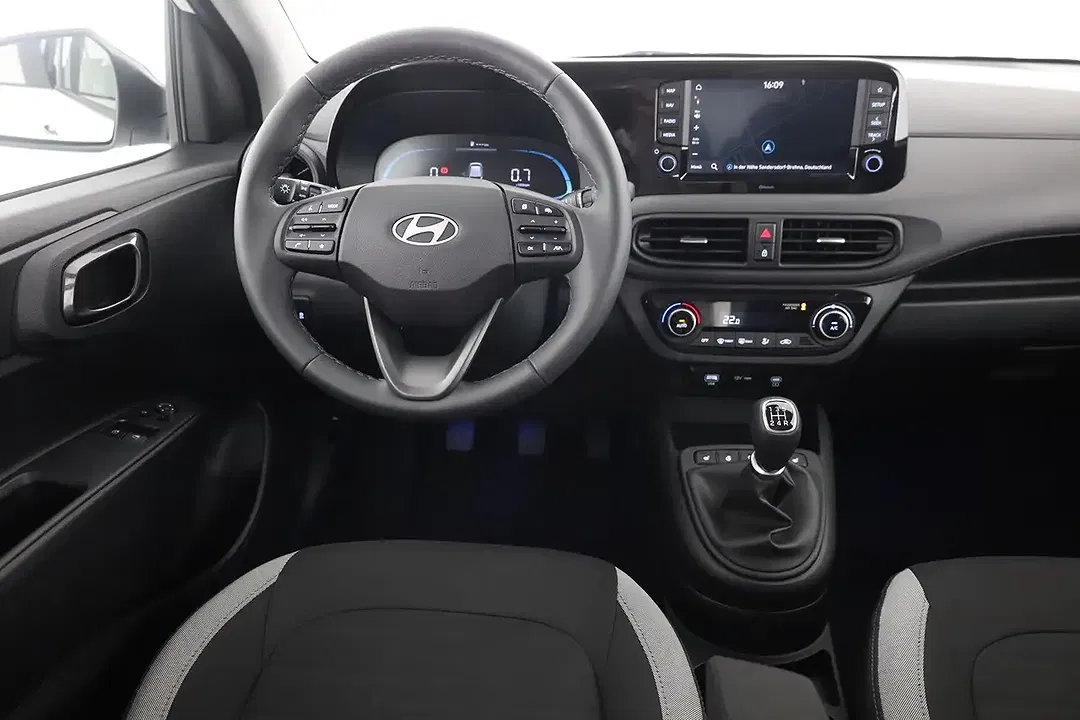 Hyundai i10 - Thumbnail 9