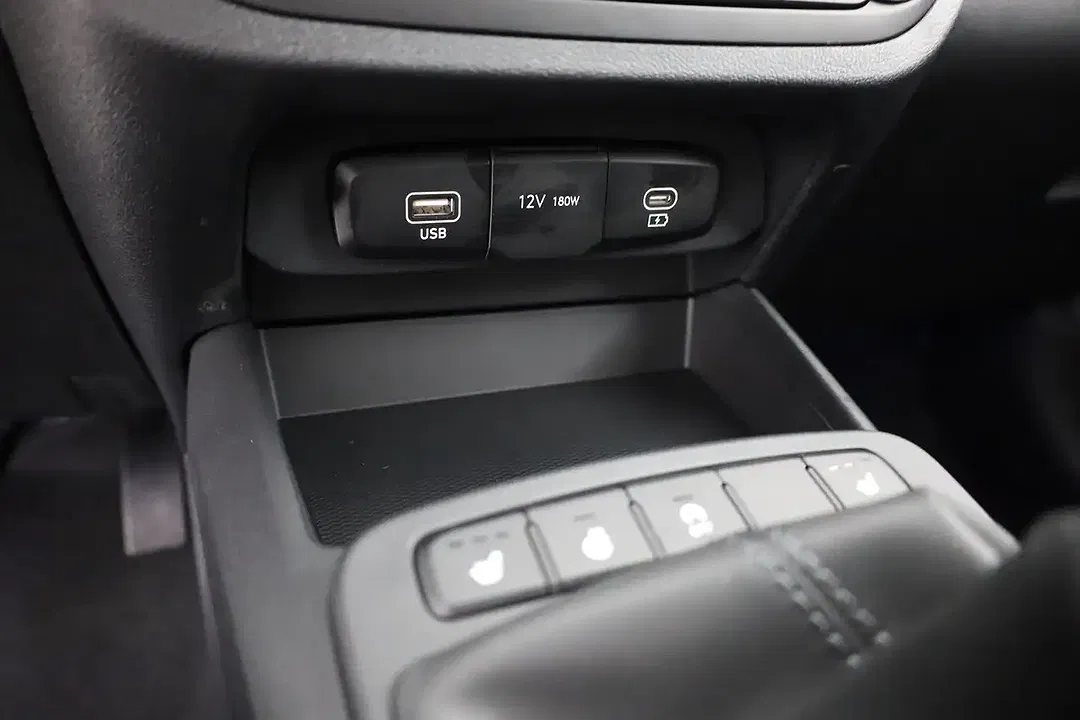 Hyundai i10 - Thumbnail 12