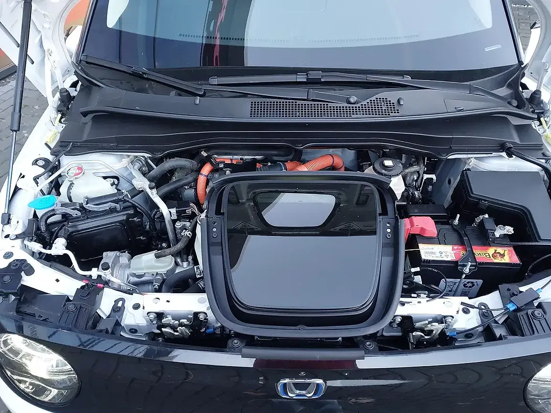 Honda e - Thumbnail 6