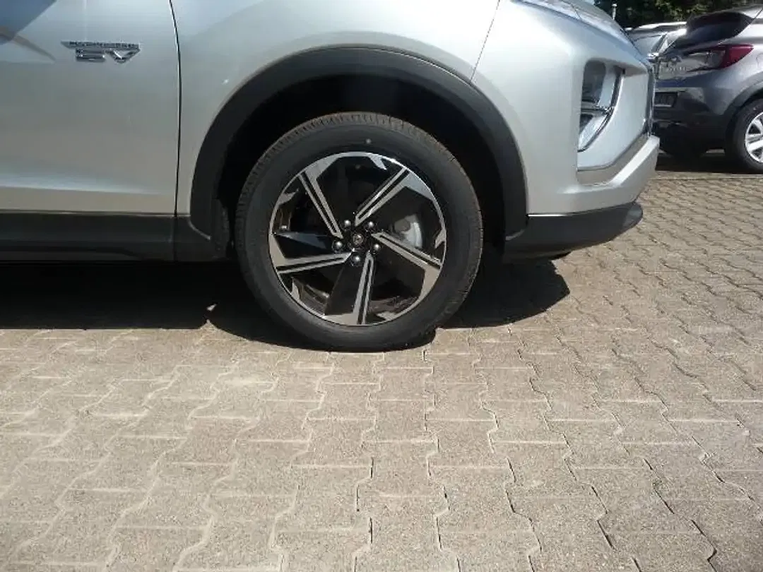Mitsubishi Eclipse Cross - Thumbnail 13