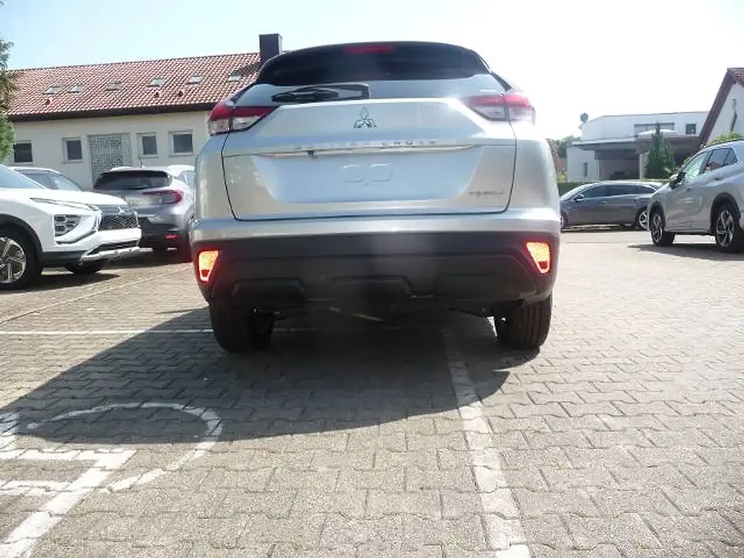 Mitsubishi Eclipse Cross - Thumbnail 6