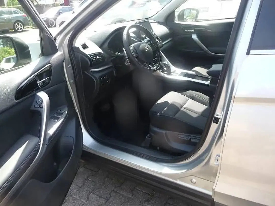 Mitsubishi Eclipse Cross - Thumbnail 7