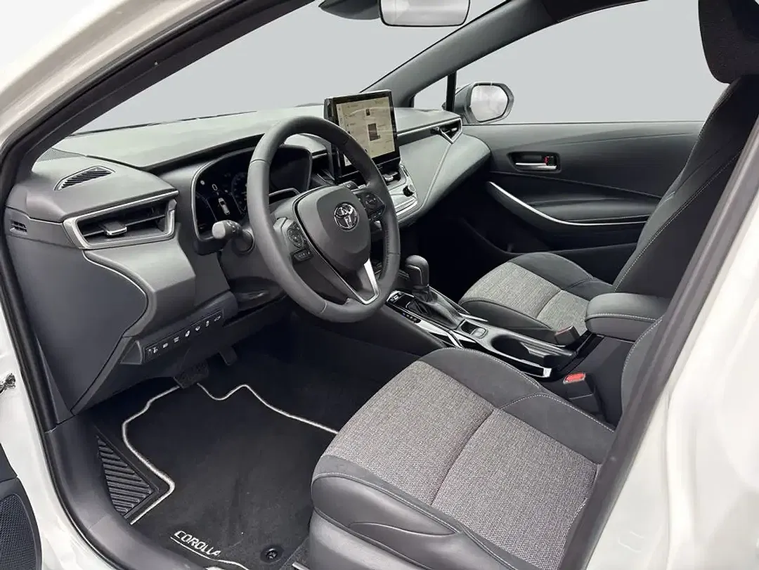 Toyota Corolla - Thumbnail 9