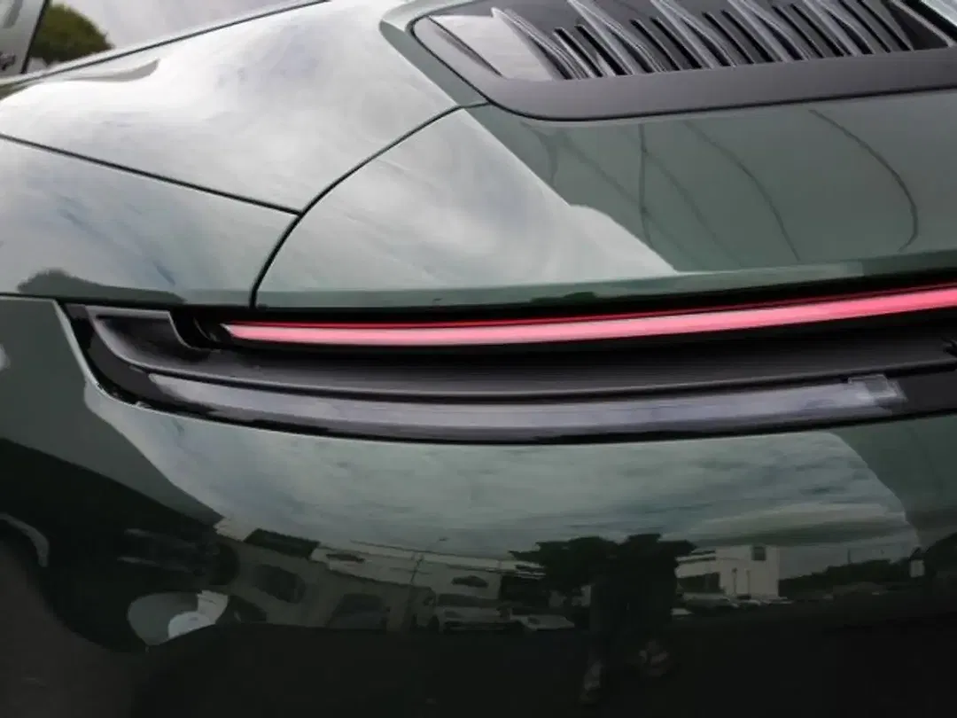 Porsche 992 - Thumbnail 11