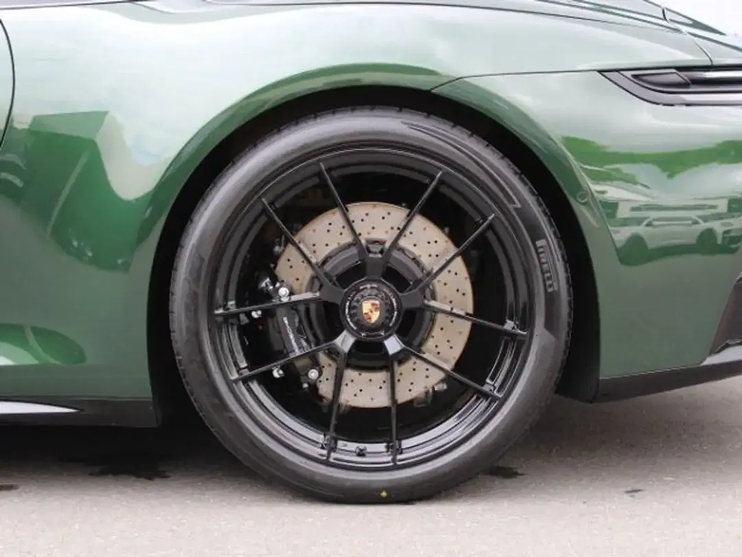 Porsche 992 - Thumbnail 13
