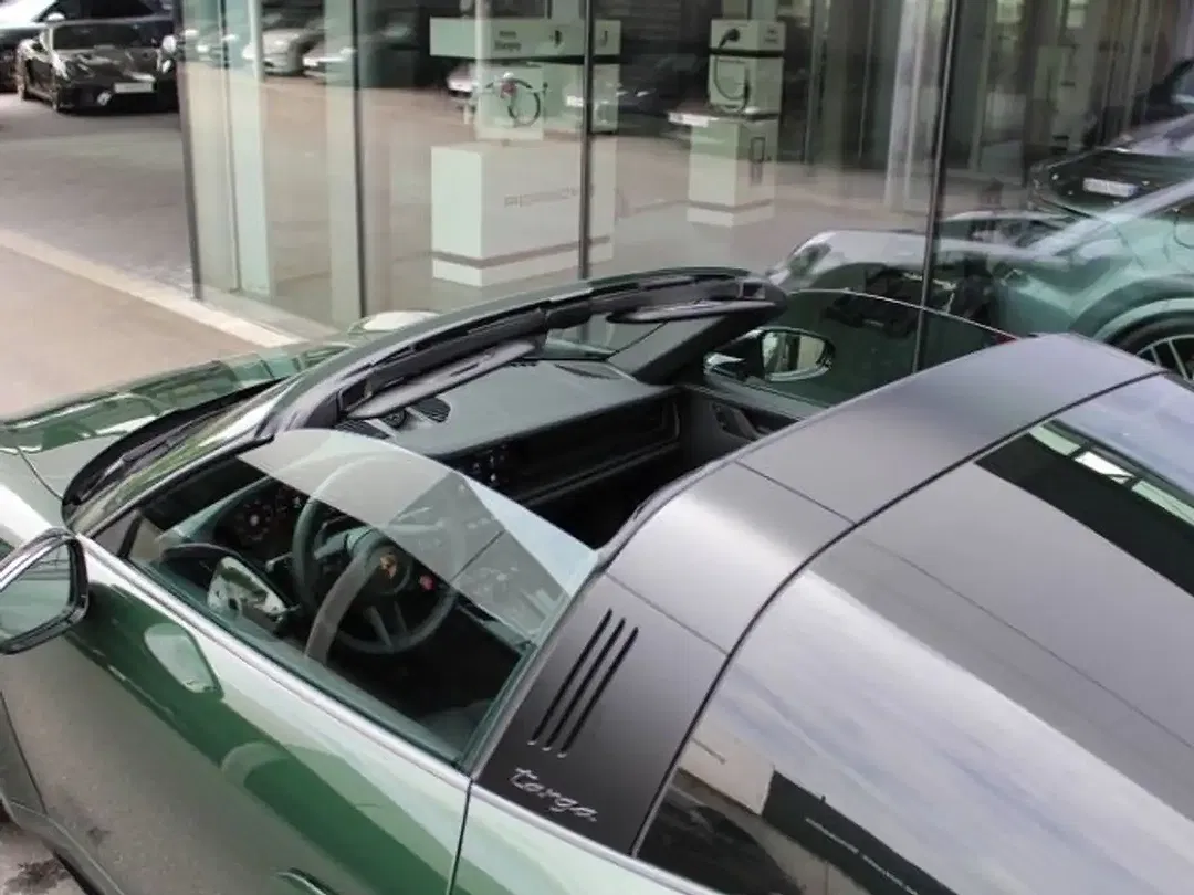 Porsche 992 - Thumbnail 15