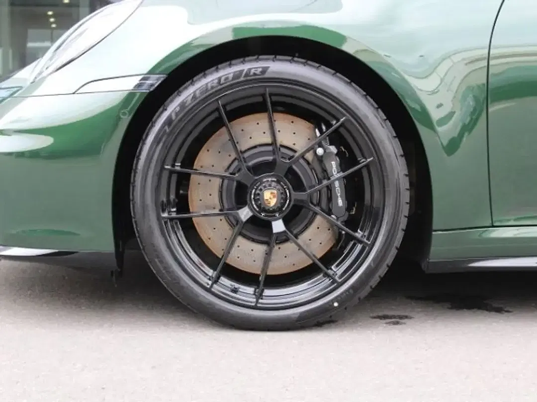 Porsche 992 - Thumbnail 9
