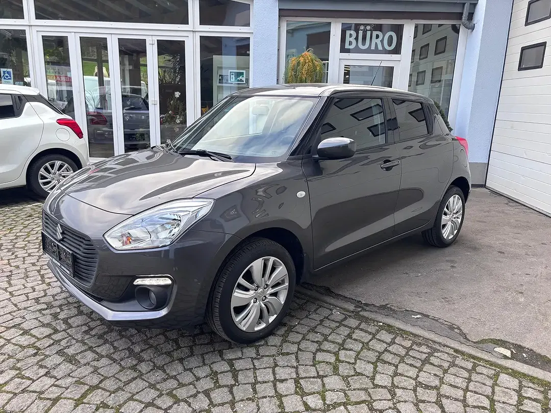 Suzuki Swift - Thumbnail 3