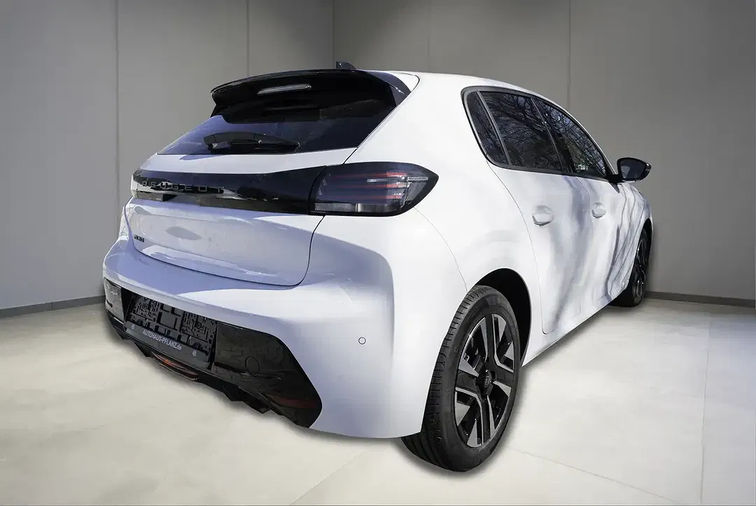 Peugeot 208 - Thumbnail 3
