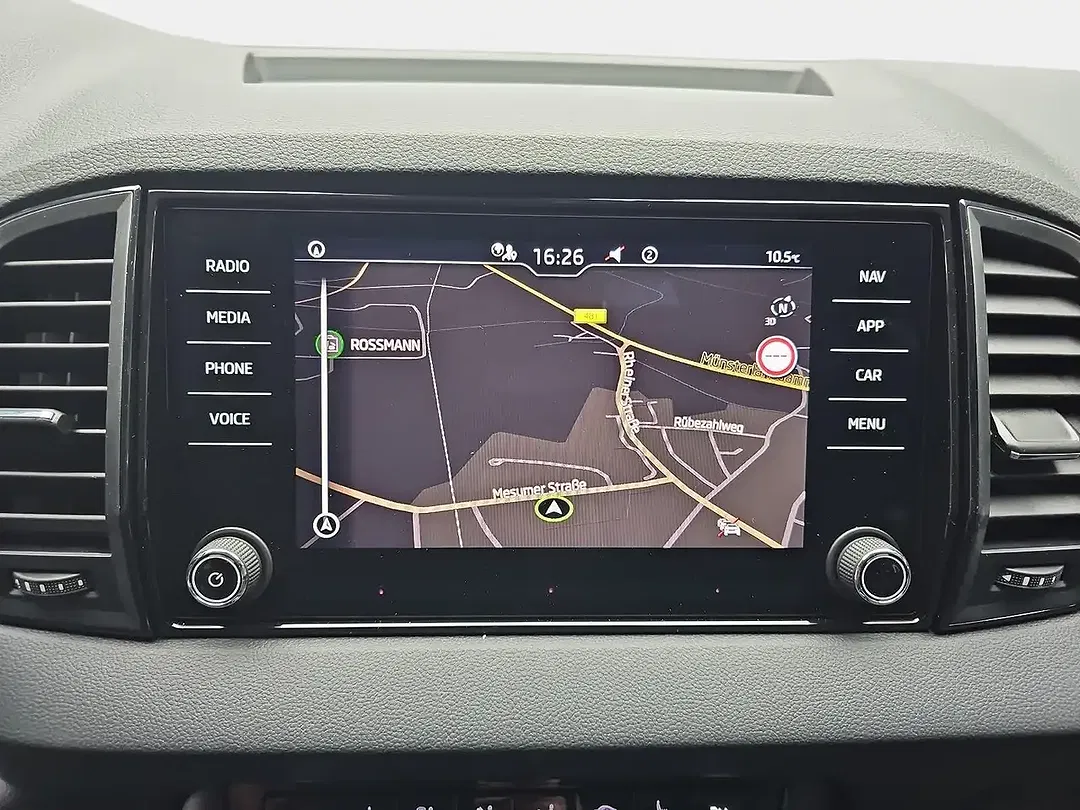 Skoda Karoq - Thumbnail 9
