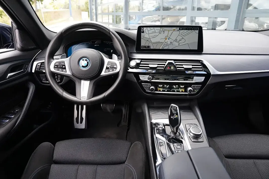 BMW 530 - Thumbnail 11