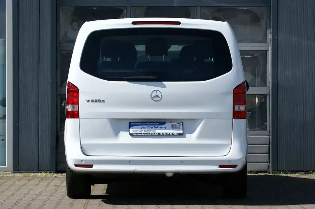 Mercedes-Benz V 220 - Thumbnail 8