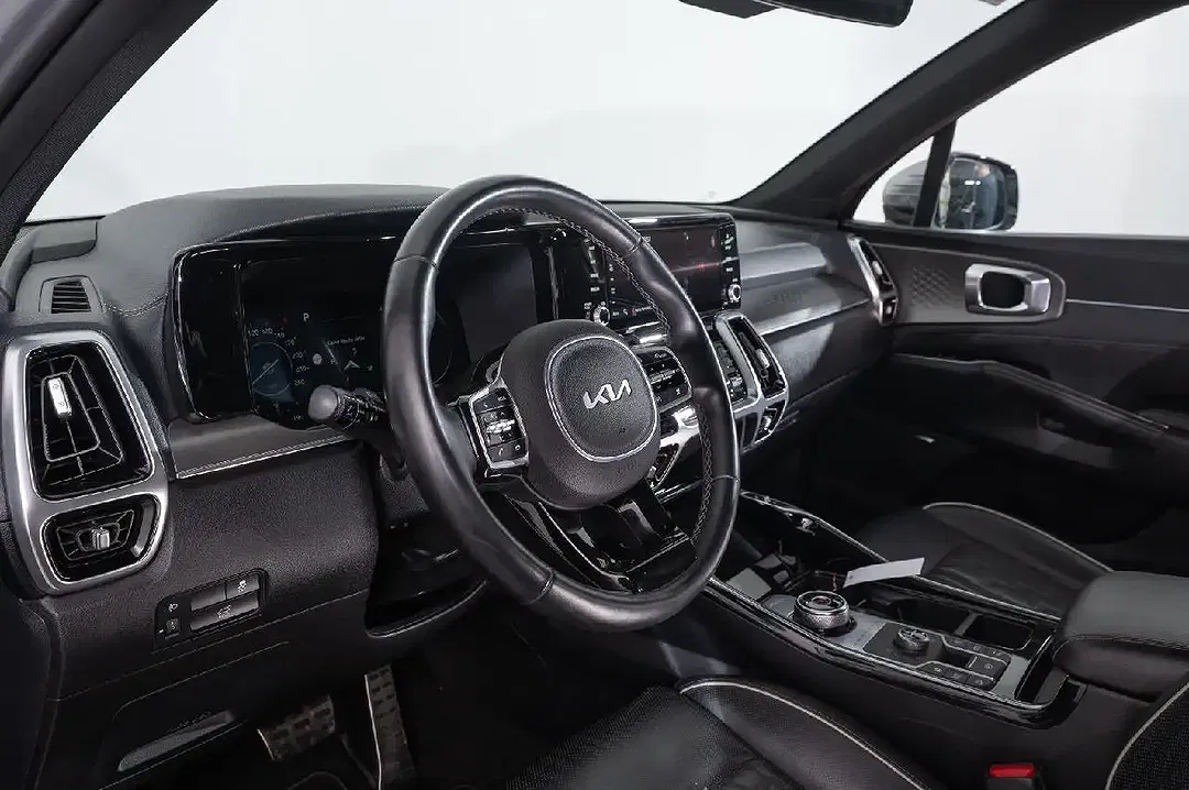 Kia Sorento - Thumbnail 10