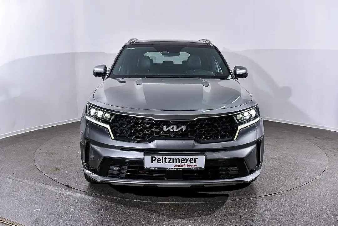 Kia Sorento - Thumbnail 2