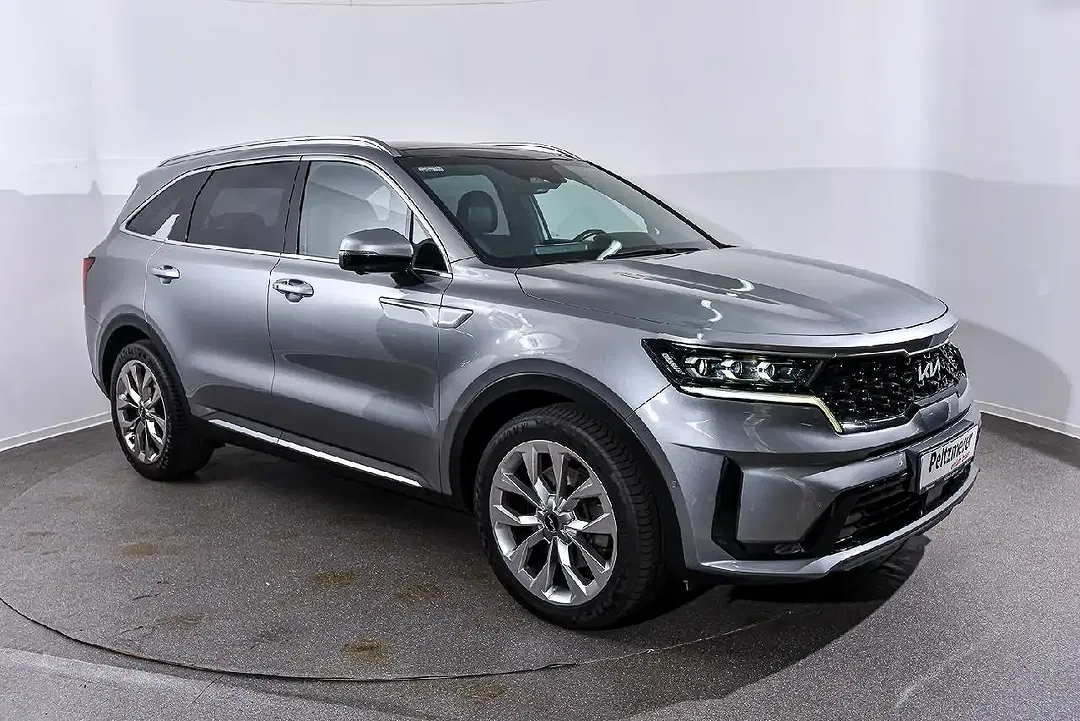 Kia Sorento - Thumbnail 3