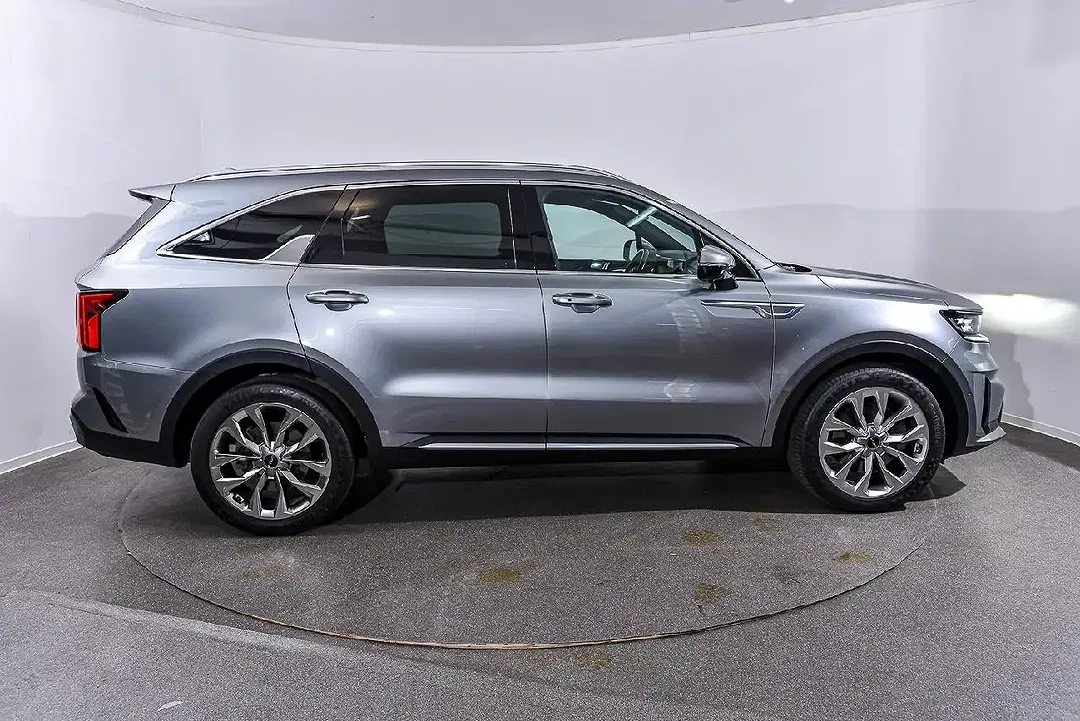 Kia Sorento - Thumbnail 4