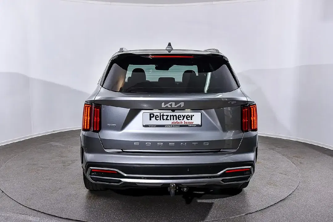 Kia Sorento - Thumbnail 6