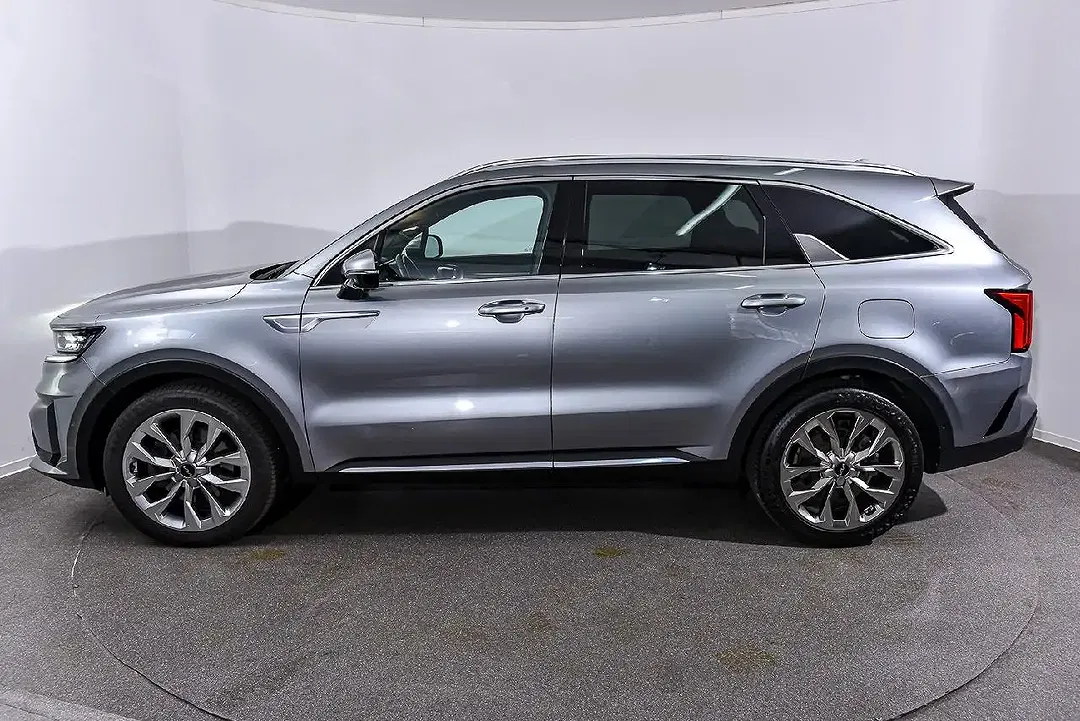 Kia Sorento - Thumbnail 8