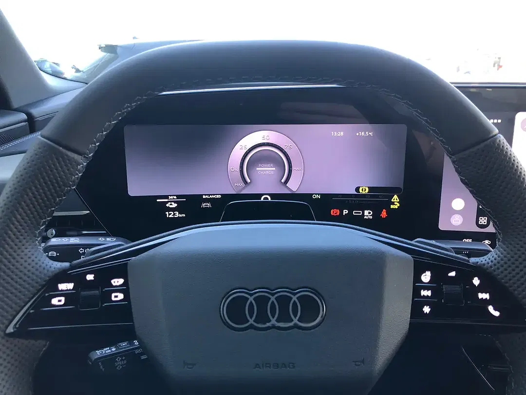Audi Q6 e-tron - Thumbnail 8