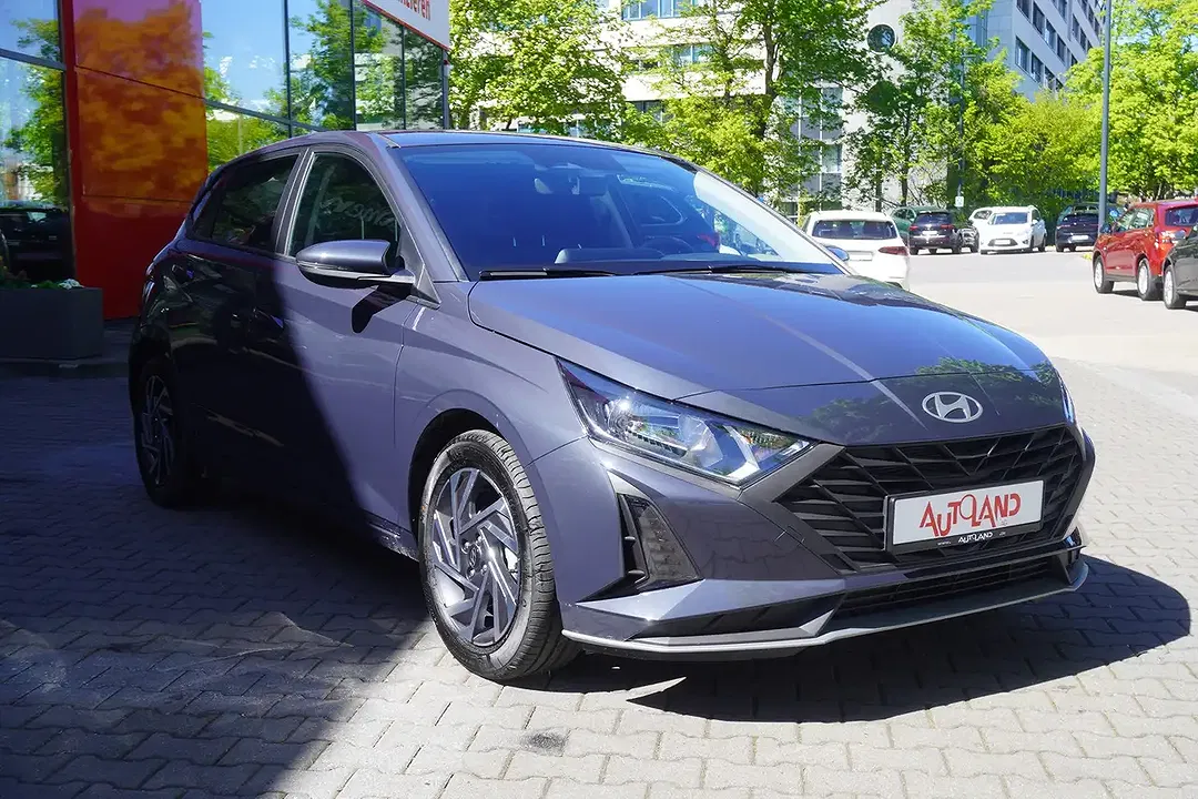 Hyundai i20 - Thumbnail 3