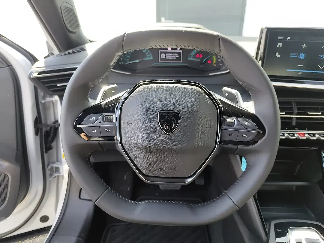 Peugeot 2008 - Thumbnail 12