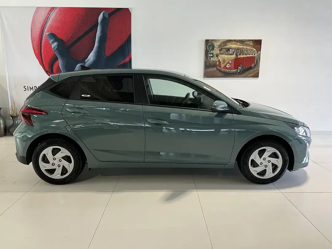Hyundai i20 - Thumbnail 3