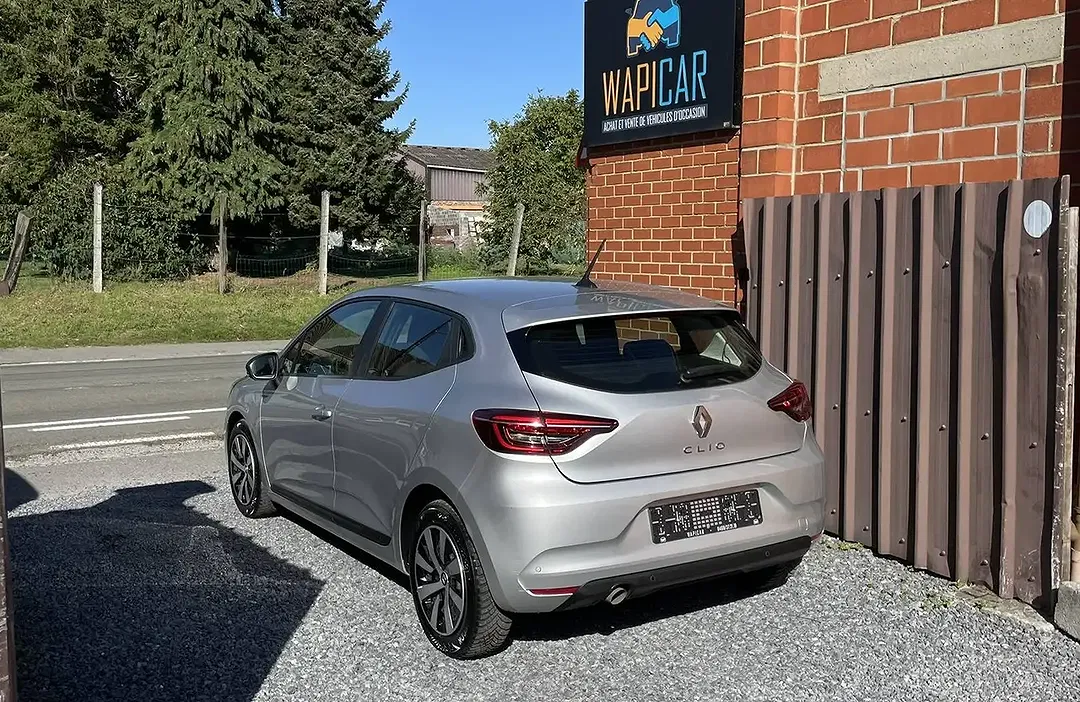 Renault Clio - Thumbnail 4