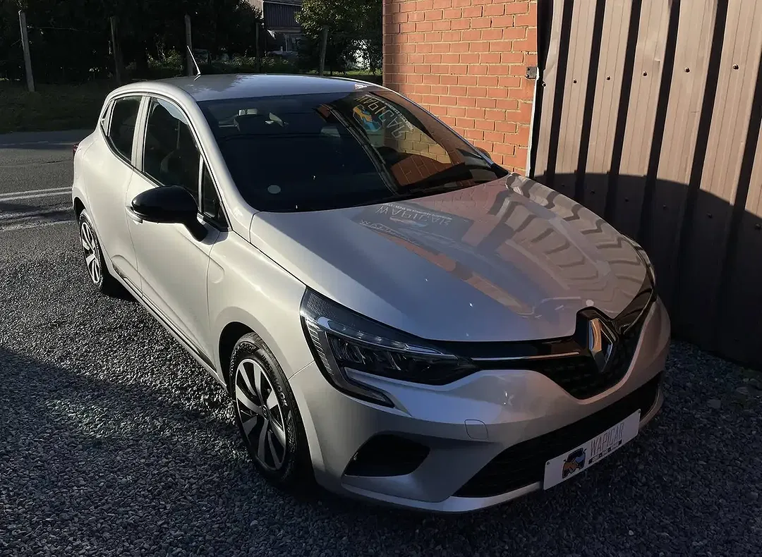 Renault Clio - Thumbnail 6