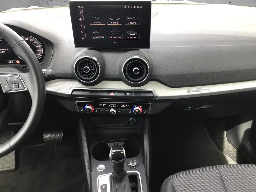 Audi Q2 - Thumbnail 10