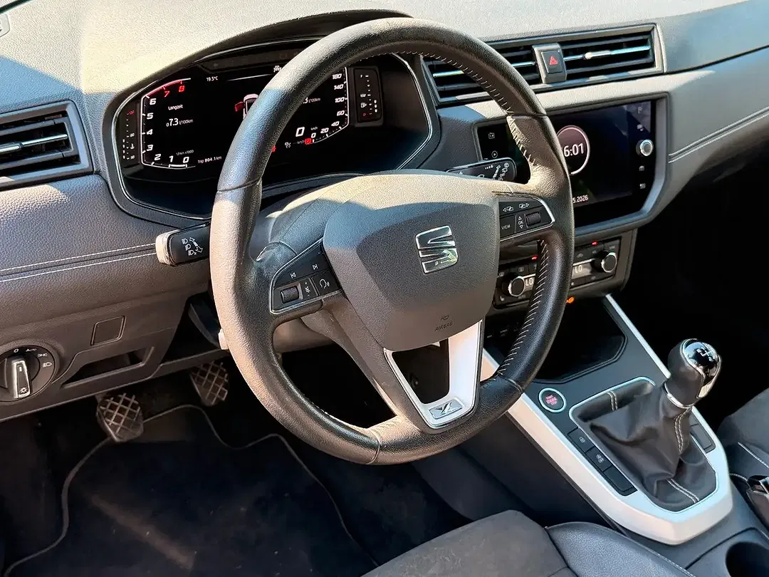 SEAT Arona - Thumbnail 13