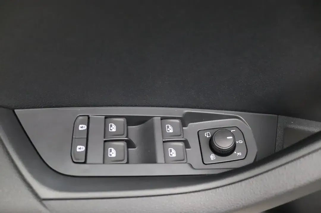 Skoda Karoq - Thumbnail 13