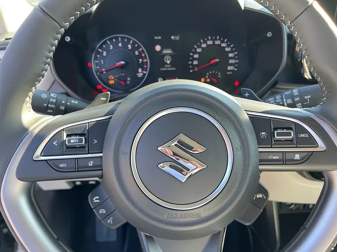Suzuki Swift - Thumbnail 13