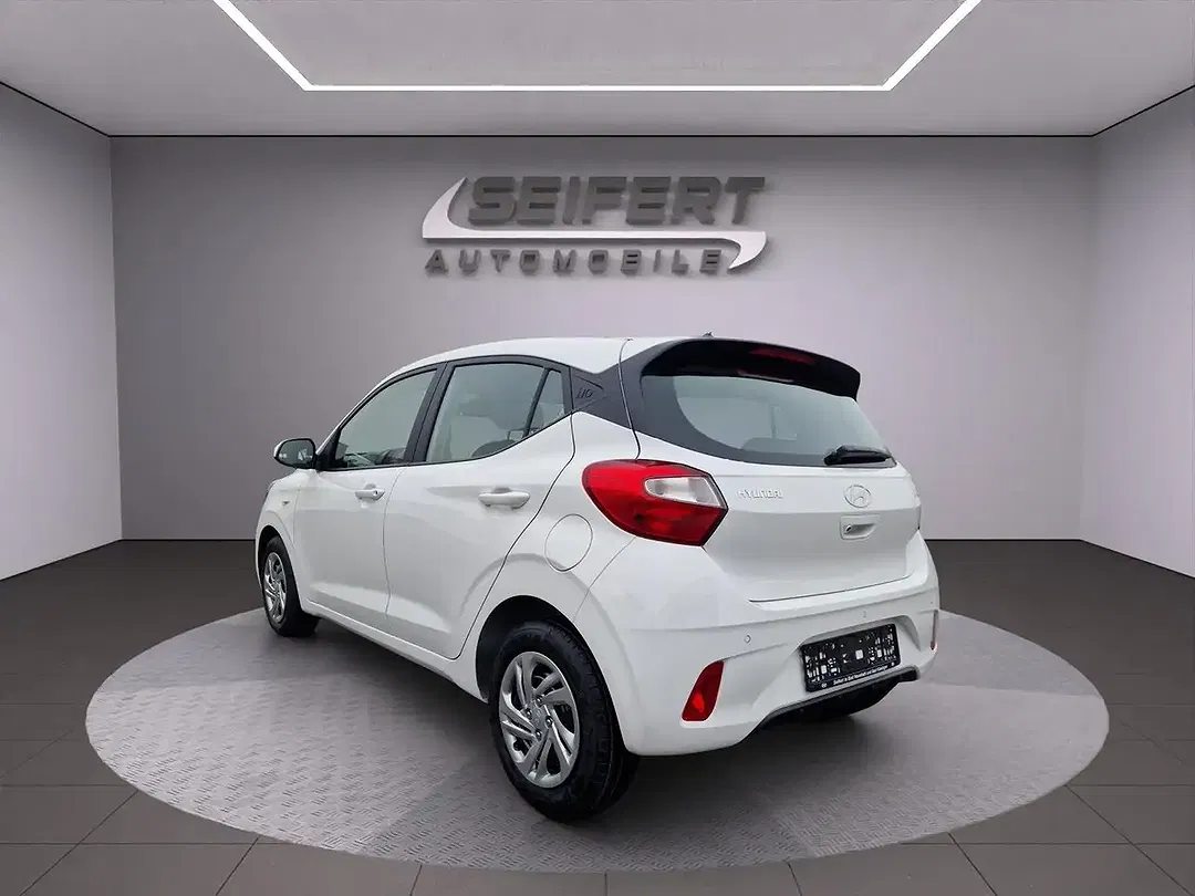 Hyundai i10 - Thumbnail 3