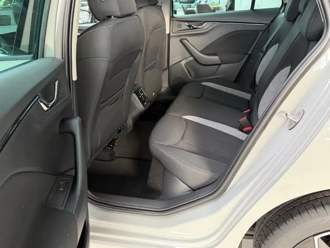 Skoda Scala - Thumbnail 13