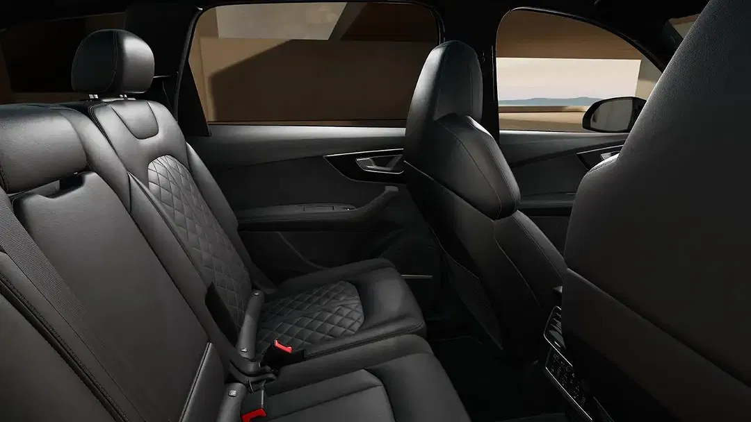 Audi Q7 - Thumbnail 10