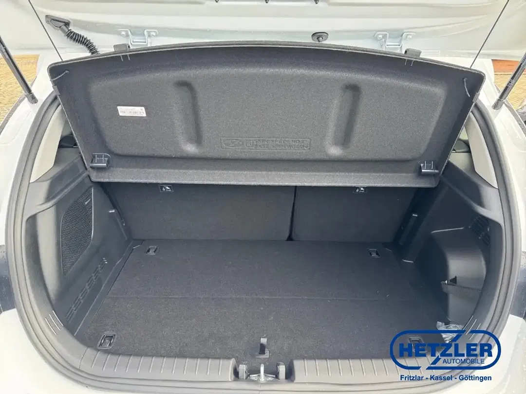 Hyundai i20 - Thumbnail 12