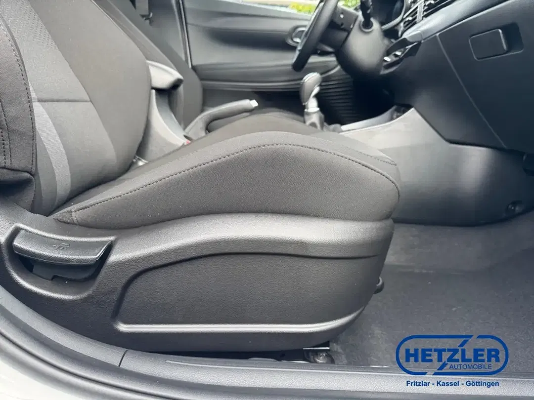 Hyundai i20 - Thumbnail 15