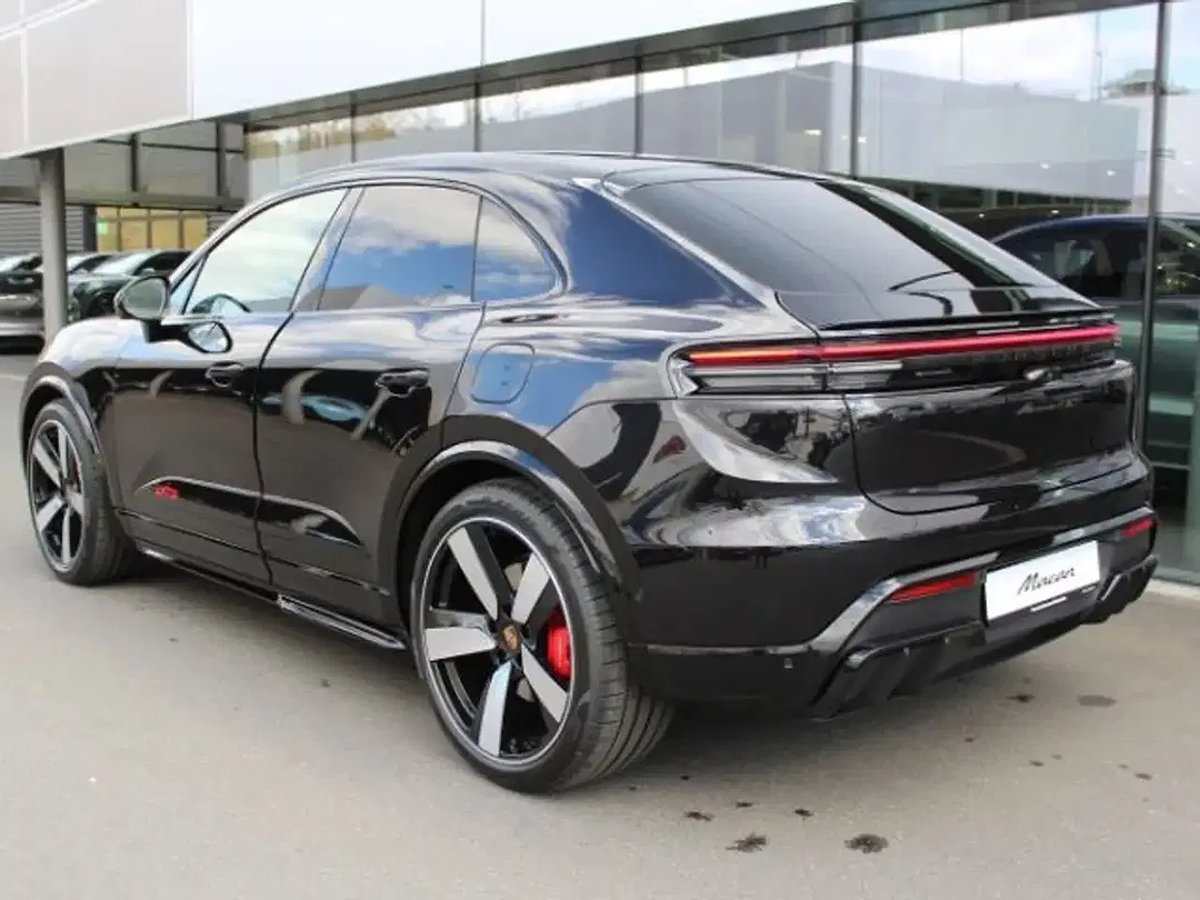 Porsche Macan - Thumbnail 3