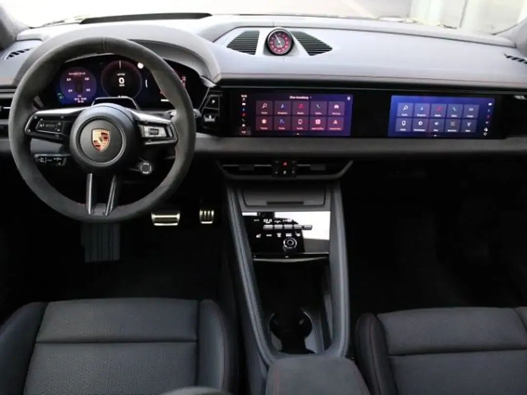 Porsche Macan - Thumbnail 4