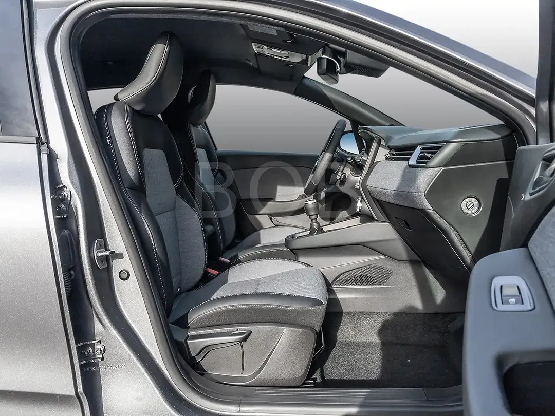 Renault Clio - Thumbnail 6