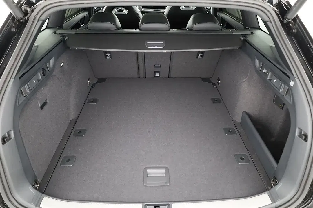 Volkswagen Passat Variant - Thumbnail 12