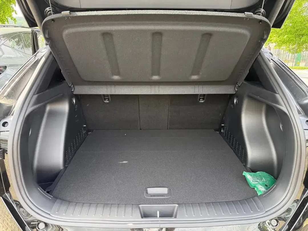 Hyundai KONA - Thumbnail 12