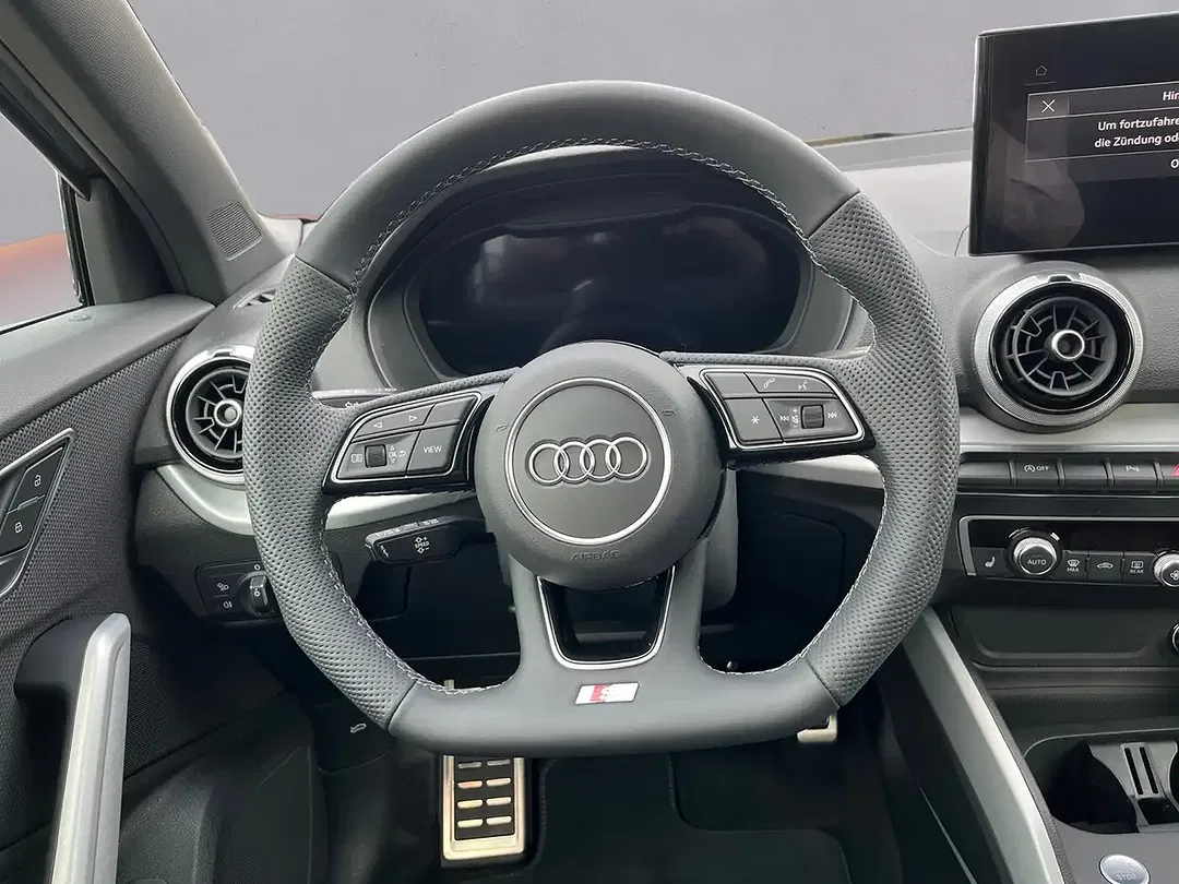 Audi Q2 - Thumbnail 12