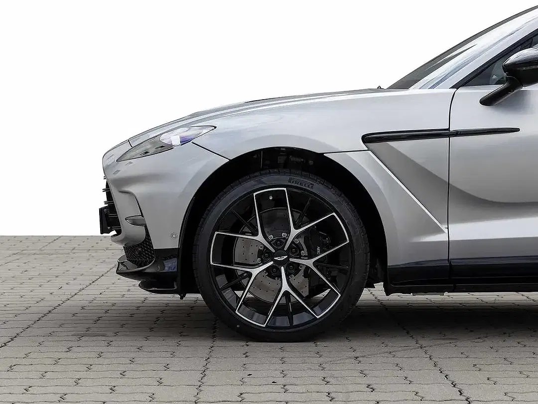 Aston Martin DBX - Thumbnail 13