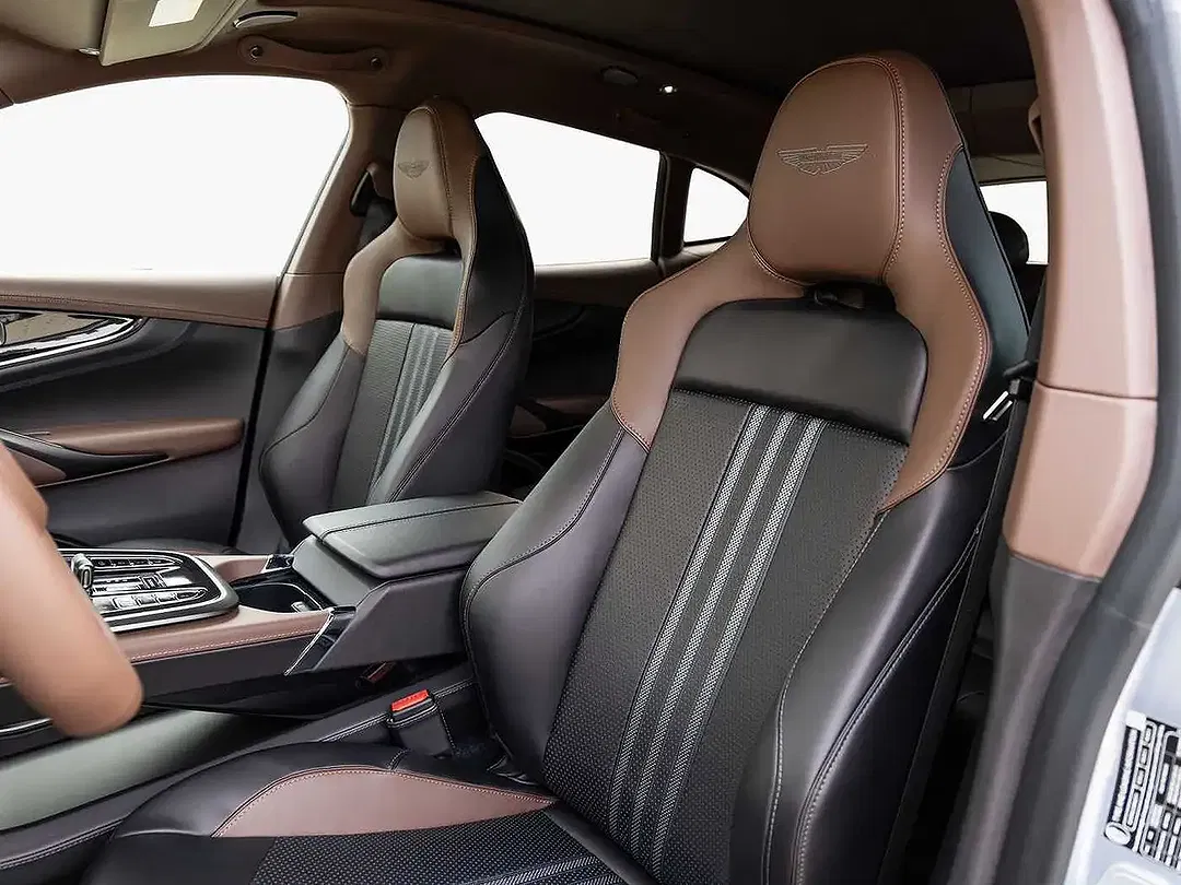 Aston Martin DBX - Thumbnail 17